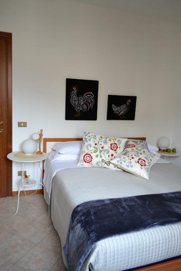 Torri Centro Apartment Torri Del Benaco Bagian luar foto
